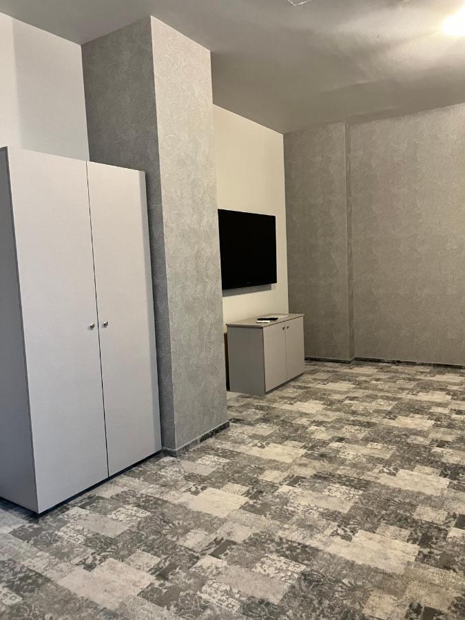 Albert Hotel Ploieşti Eksteriør bilde
